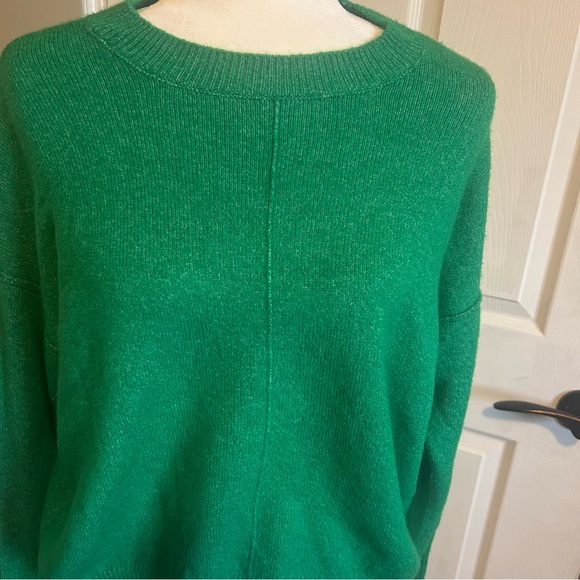Vince Camuto Oversized Vibrant Electric Green Crew Neck Sweater Nordstrom - Picture 4 of 6